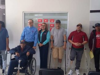 Vuelven a caminar gracias a la entrega de prótesis por el DIF Estatal