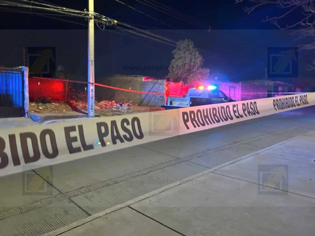 Localizan a un hombre sin vida en terreno baldío de la colonia Francisco Villa