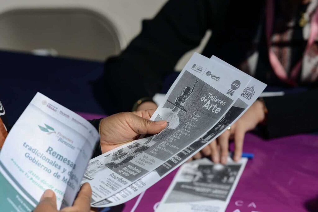 Lleva Ipacult información sobre sus servicios a la comunidad de Anapra