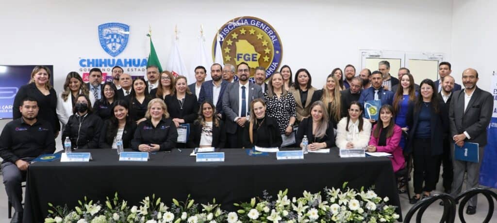 Servidores públicos de la FGE y la CEDH terminan especialización en materia de Niñas, Niños y Adolescentes