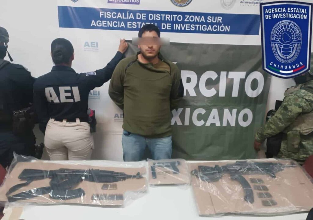 Detienen en Guadalupe y Calvo a joven con «cuernos de chivo», cartuchos y cargadores en troca robada