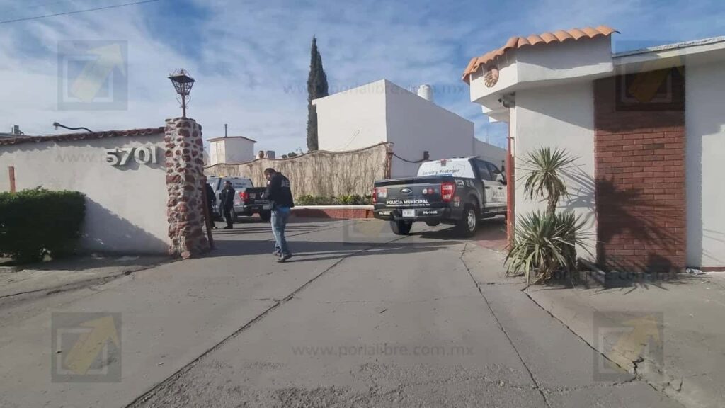 Policía investiga presunto caso de autorobo en hotel de la avenida Tecnológico 