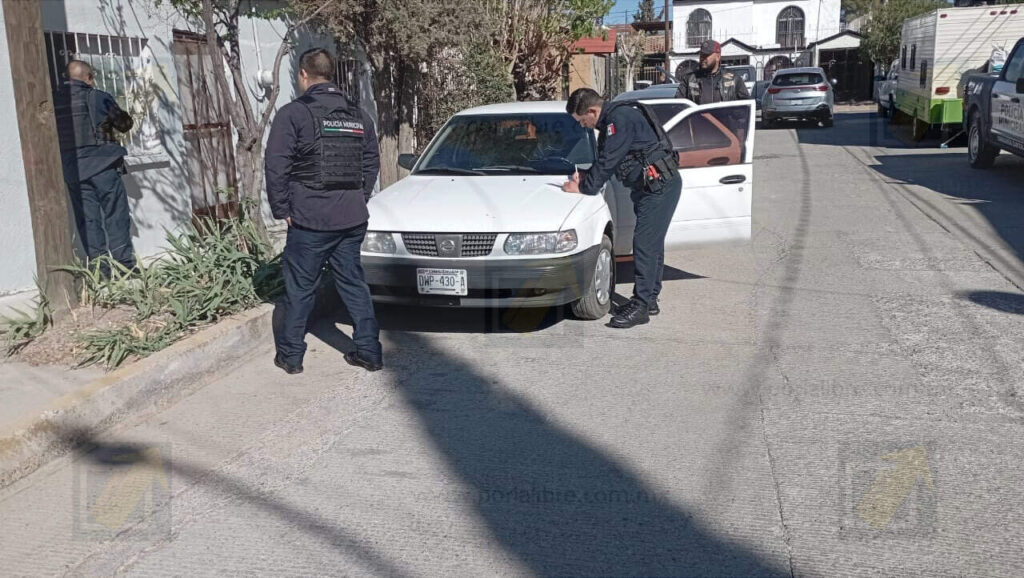 Recuperan vehículo robado en la colonia Granjas