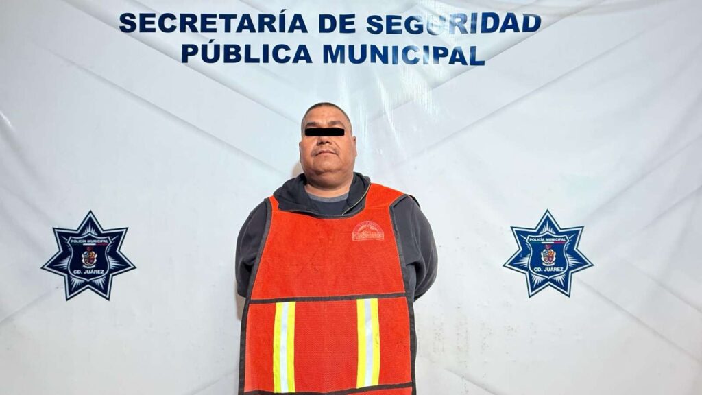 Detienen a ladrón de autos en camioneta robada