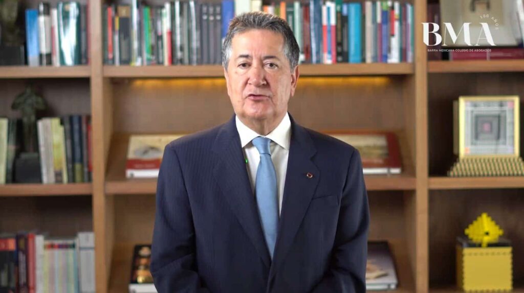 Designan a Víctor Olea Peláez como vicepresidente de la Asociación Mundial de Juristas