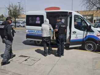 Atienden a joven con posible sobredosis en la avenida Universidad