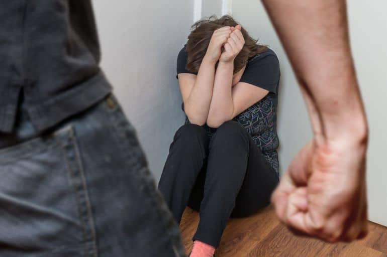 Detienen a hombre por agredir a su madre en la colonia Progreso