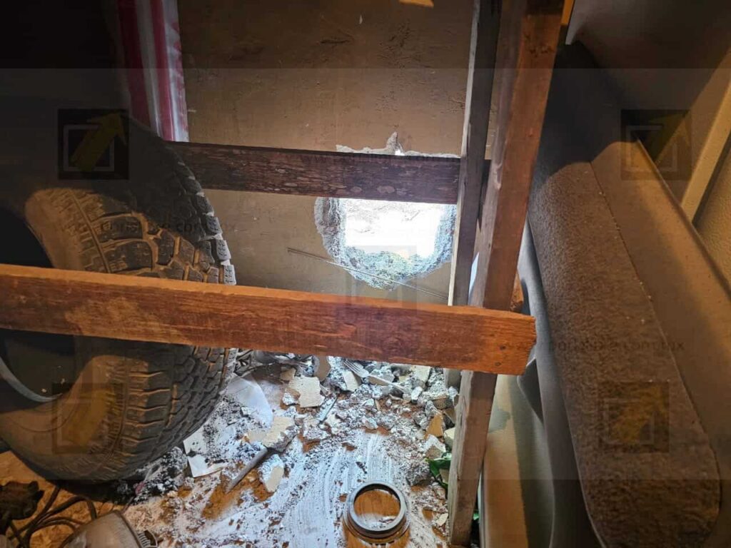 Roban equipo y material en taller eléctrico de la colonia Nuevo Triunfo