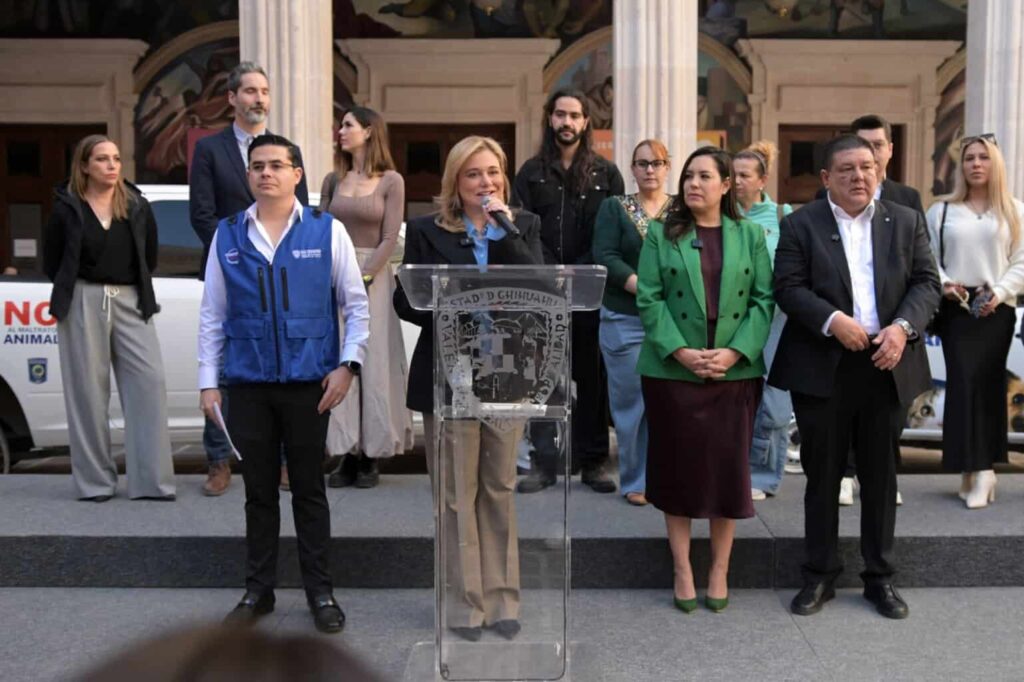Maru Campos presenta plan de acción integral contra el maltrato animal en Chihuahua
