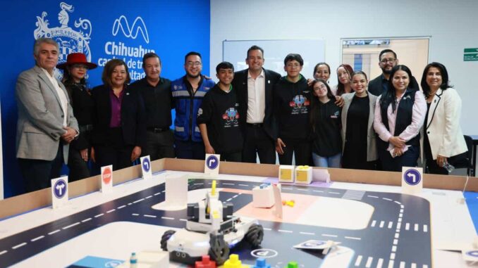 Inauguran primer Centro STEM en la ciudad para que niños y adolescentes aprendan de tecnología