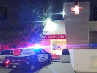 Hombre herido de bala llega a la Cruz Roja en Paseos de Chihuahua