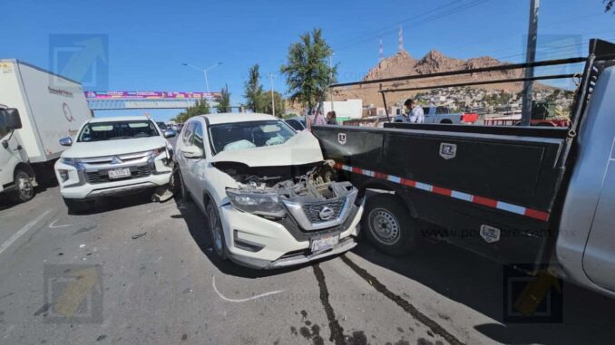 Carambola en avenida Pacheco provoca caos vial y deja una mujer lesionada
