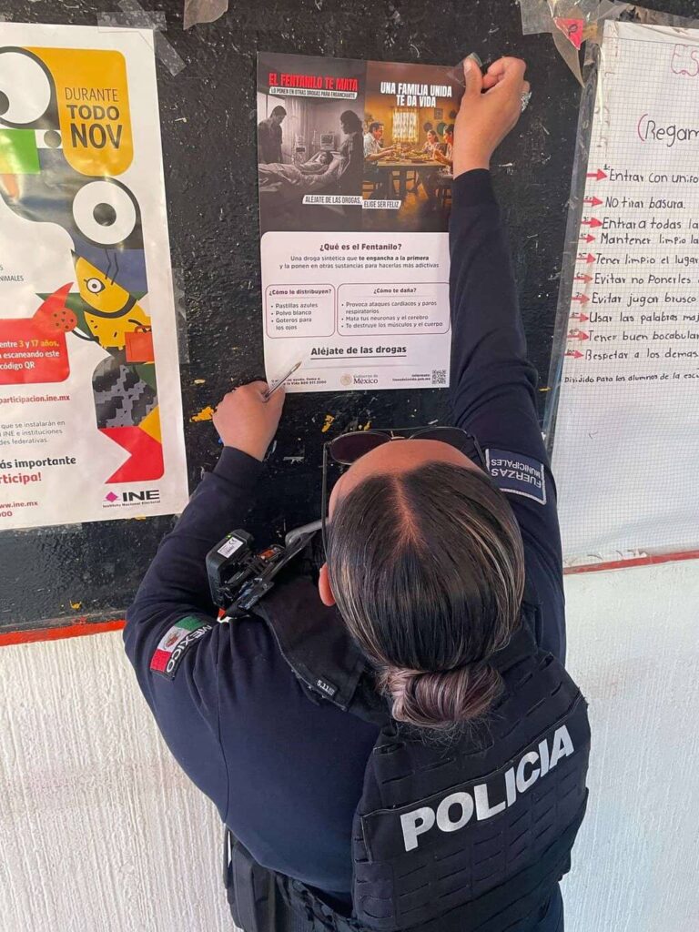 Informan en escuelas y maquilas sobre peligros del fentanilo