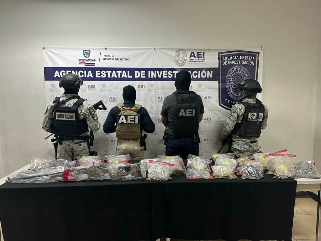 Catean vivienda y aseguran mil 607 cartuchos útiles, un rifle y equipo táctico