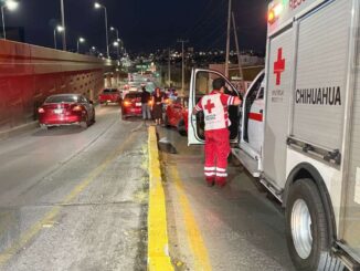 Triple choque provoca caos vial en el Periférico de la Juventud