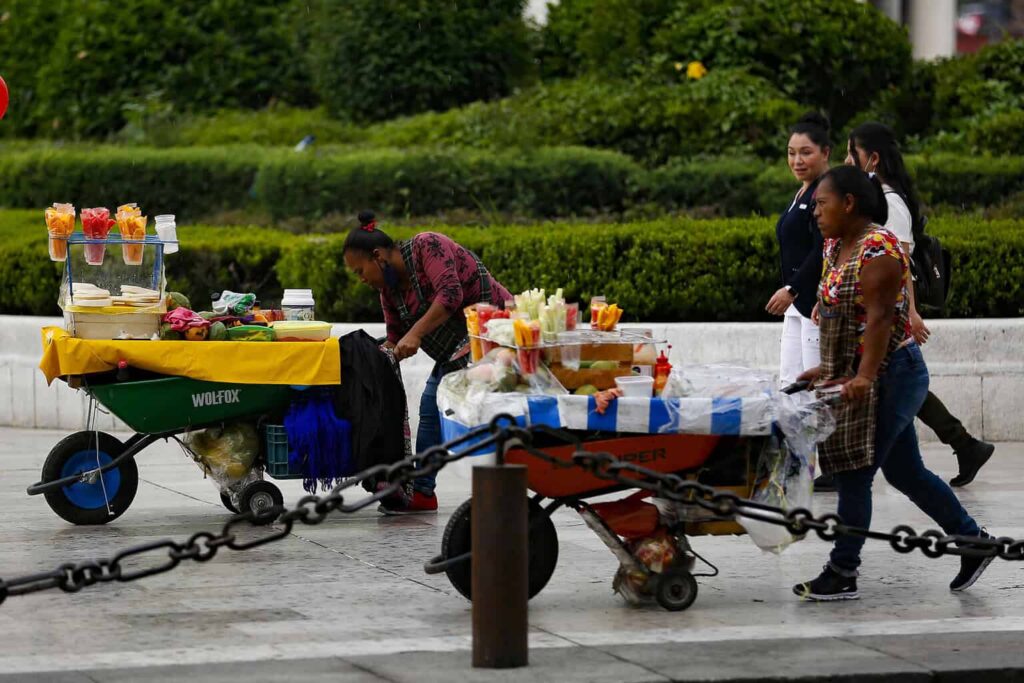 Tasa de desempleo en México se redujo al 2.2 % en marzo