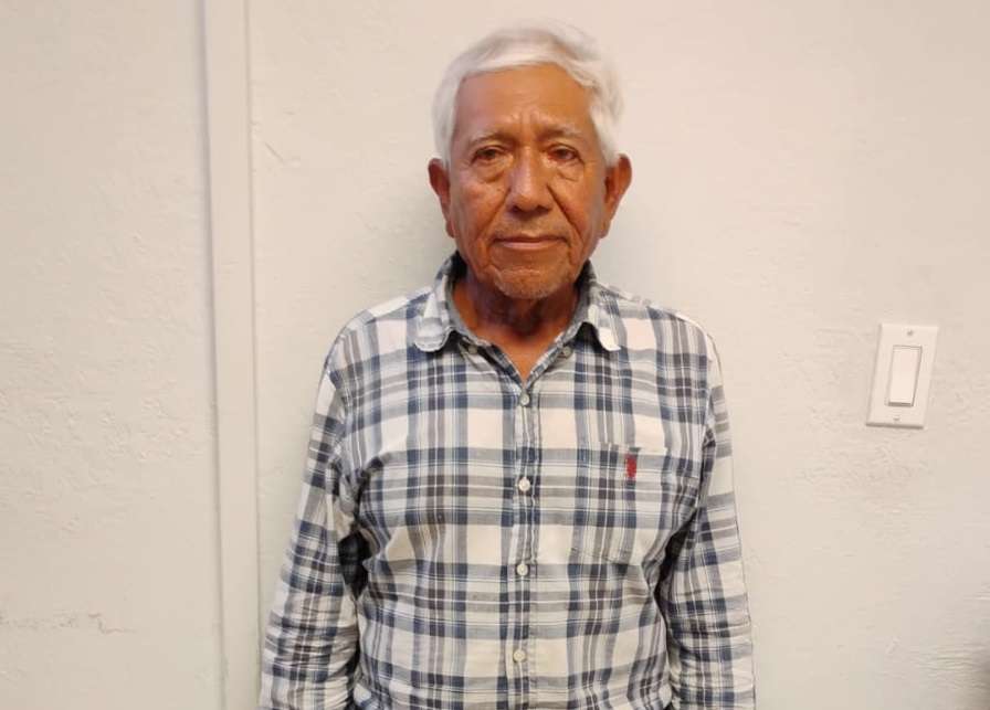 Buscan a familiares de hombre de 72 años extraviado