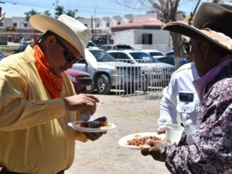Con botas y sombrero, celebra FEM a niñez juarense