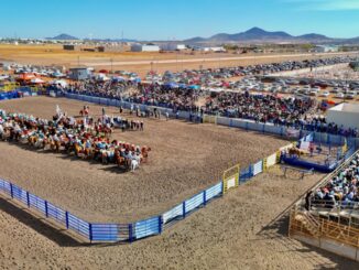 Beto Pérez inaugura la Arena de Rodeo Centenario Tres Culturas