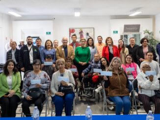 Entregan microcréditos por $130 mil a emprendedores, en Cuauhtémoc