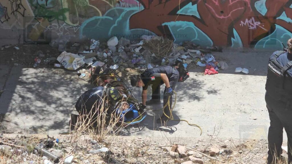 Queda herido tras caer a un arroyo  de la colonia 20 Aniversario