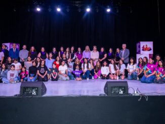 Olimpia Coral Melo imparte conferencia sobre violencia digital, en Cuauhtémoc