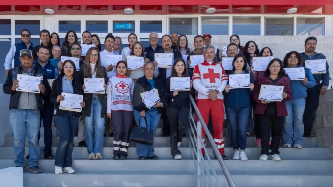 Empleados municipales toman curso “Primer respondiente”, de Cruz Roja