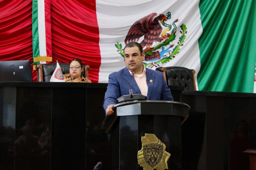 Busca Luis Fernando Chacón reconocimiento del derecho al cuidado y trabajo de personas cuidadoras