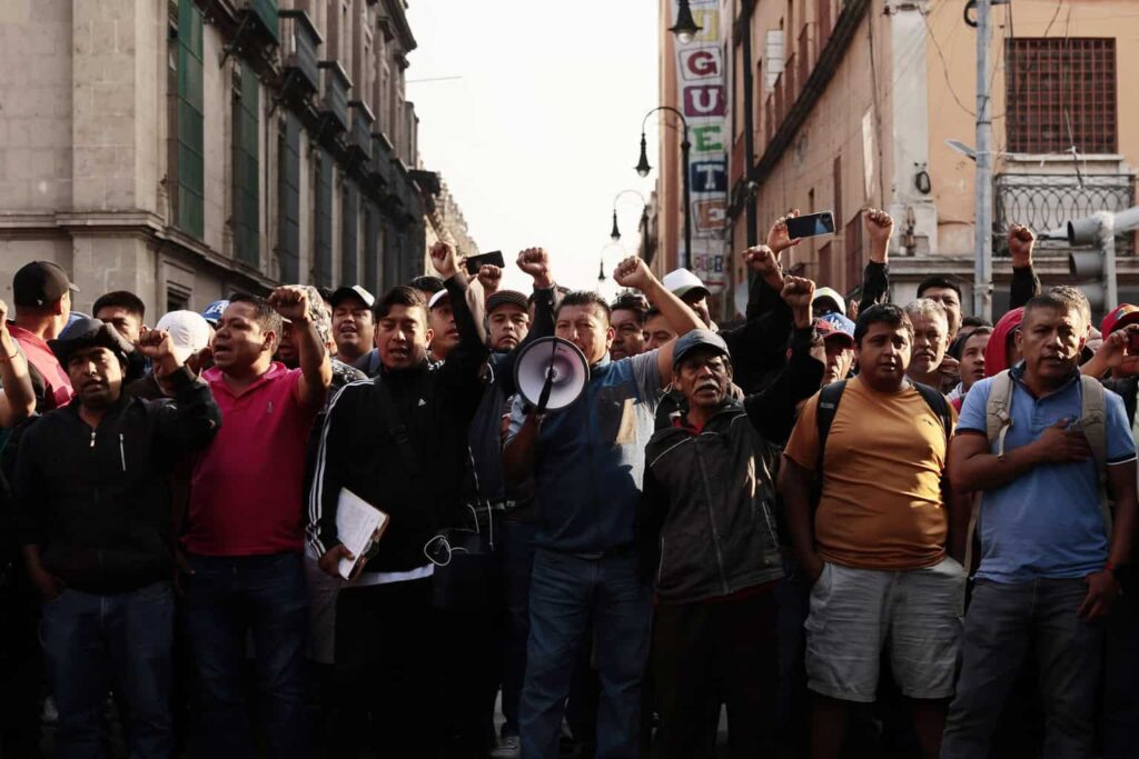 CNTE insiste en su exigencia de aumento salarial