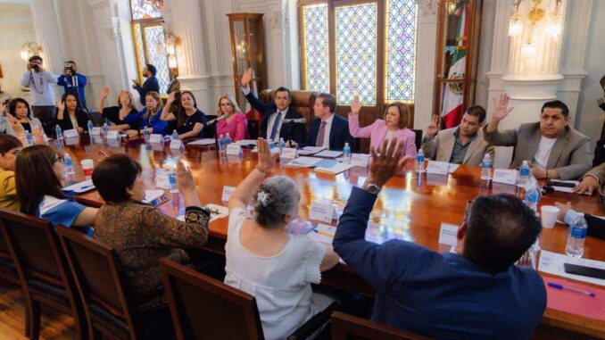 Aprueban regidores en sesión extraordinaria de Cabildo vigencia de crédito para construcción de puentes