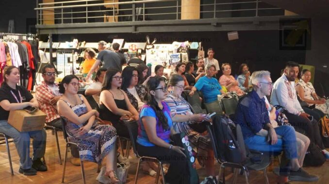 Triunfa Feria del Libro de la Frontera 2025 en Ciudad Juárez