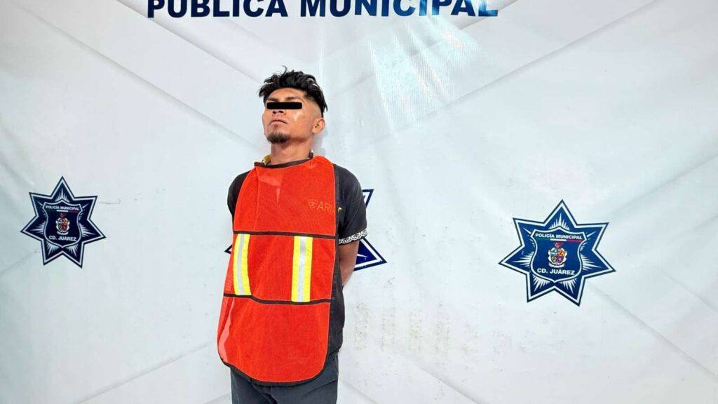 Lo detienen conduciendo camioneta robada