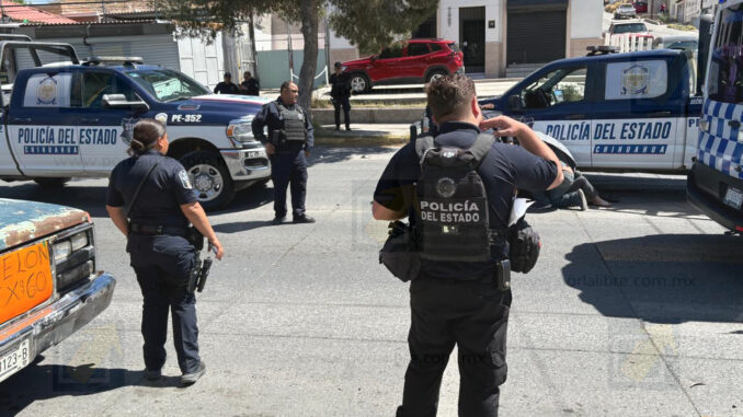 Patrulla de la Policía Estatal atropella a adulta mayor en paso peatonal