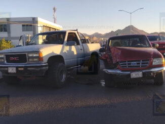 Carambola en Juan Pablo II deja cuantiosos daños materiales