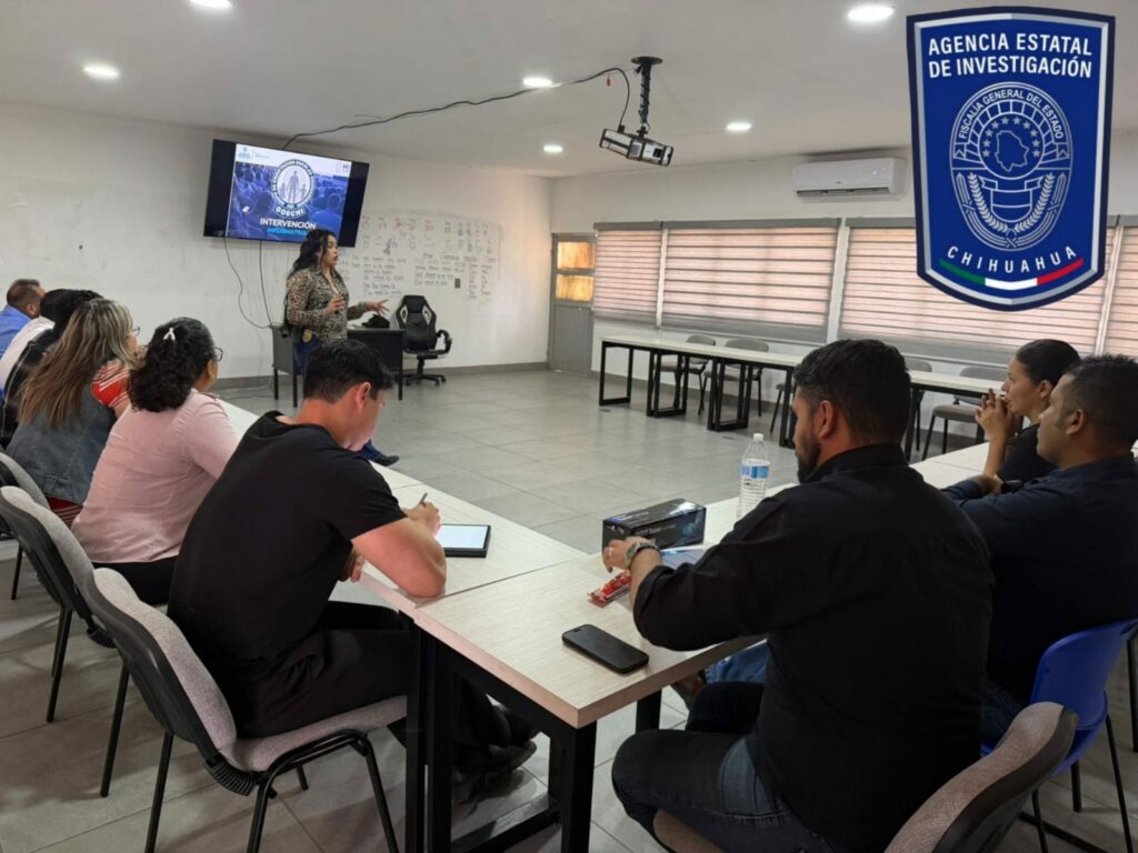 Intensifica GOECHI presencia en planteles educativos de Parral