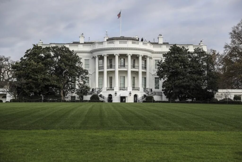 Tiroteo cerca de la Casa Blanca deja dos heridos, incluido un menor de edad