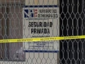 Roban arsenal y una pickup de oficinas del Nuevo Grupo 13 en San Felipe
