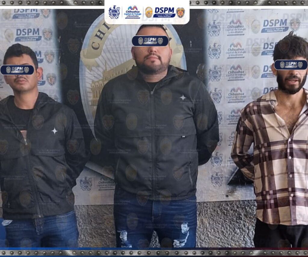 Detienen a tres con 6 fusiles AR-15 en la colonia Vistas del Norte