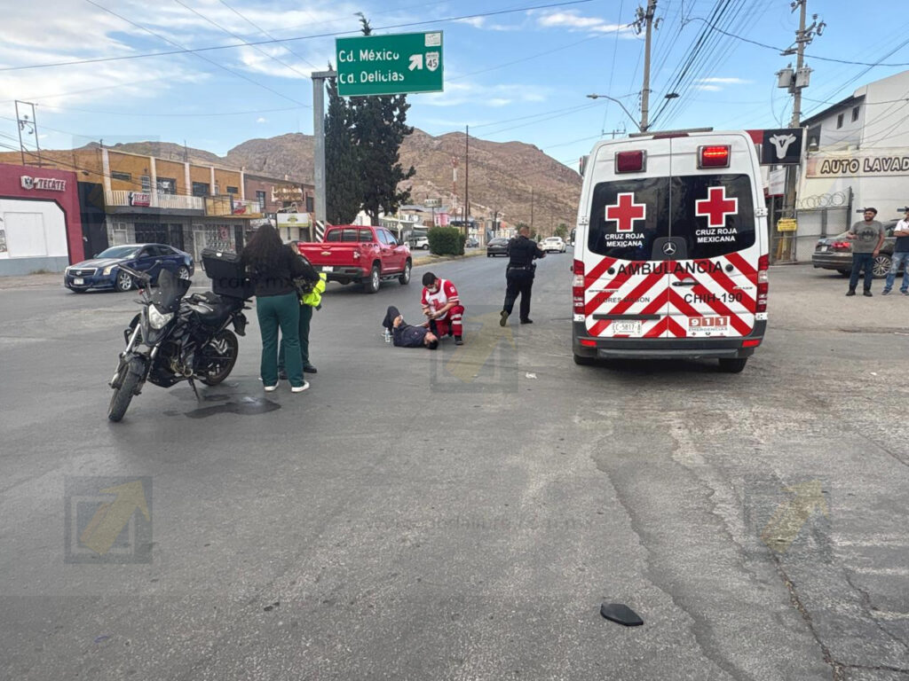 Motociclista sale proyectado tras fuerte choque en la avenida Juárez y calle 53