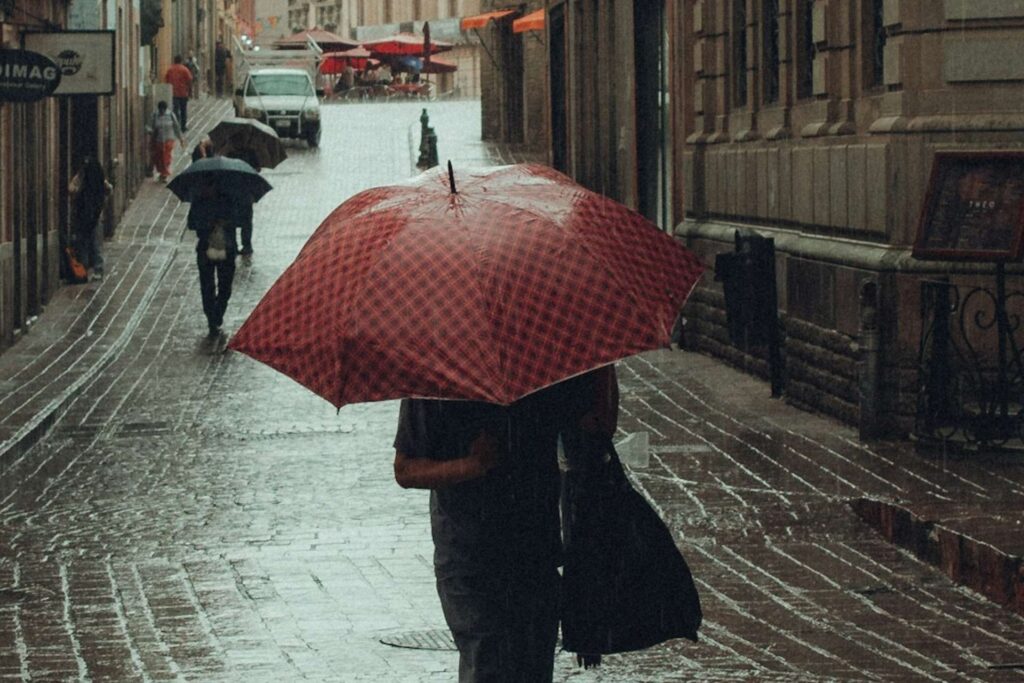 Clima hoy lunes 25 de mayo de 2026 en México: Lluvias intensas y calor afectarán varias entidades