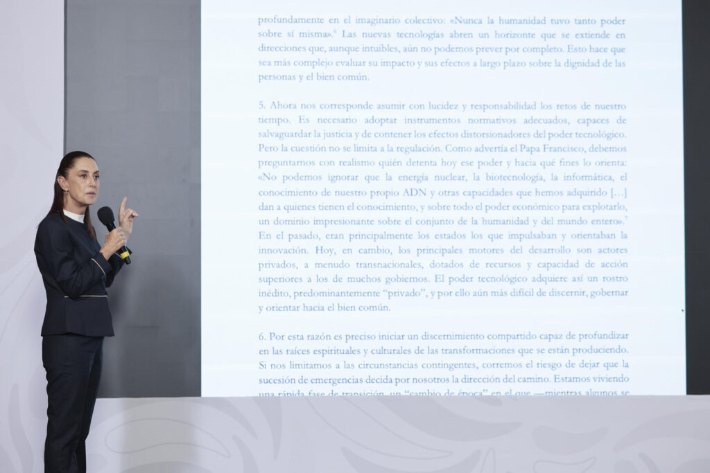 Sheinbaum ve «muy interesante» la reflexión «humanista» de León XIV sobre IA