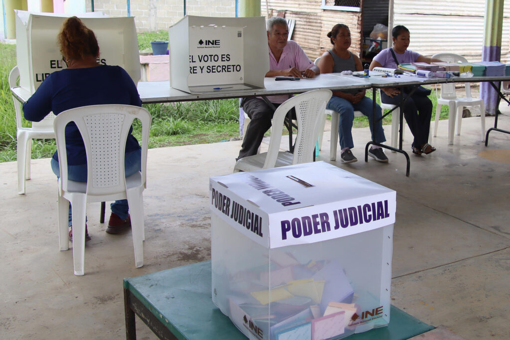 Comisiones del Senado aprueban reforma para aplazar elección judicial hasta 2028