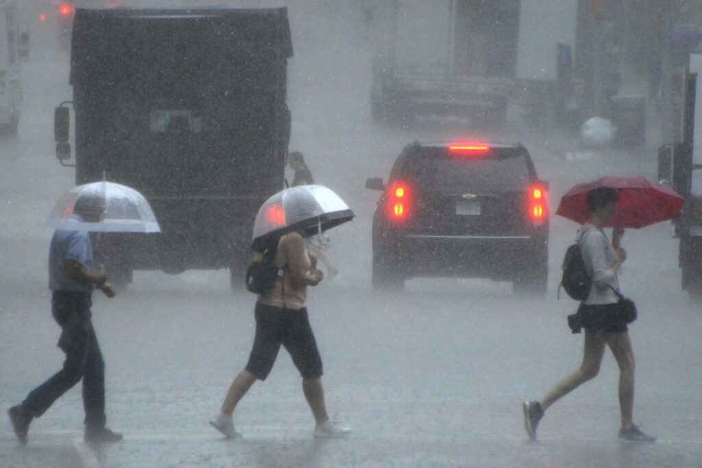 Sábado 30 de mayo: Lluvias intensas y ola de calor marcarán el clima en gran parte de México