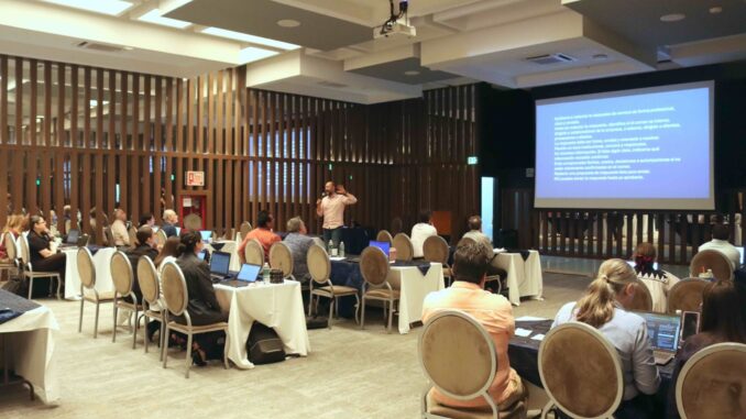Capacita Secretaría de Turismo a prestadores de servicios en marketing digital e inteligencia artificial