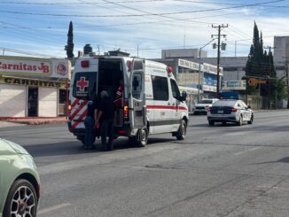 Repartidor de plataforma resulta lesionado en choque