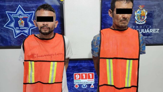 Arrestan a dos con arma de fuego y cristal; los investigan por varios robos