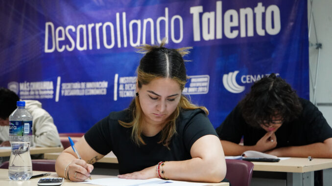 Más de 100 aspirantes presentan examen para especializarse en Taiwán en Inteligencia Artificial y Automatización