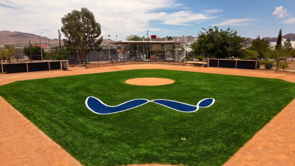 Trabaja Municipio en los últimos detalles de la rehabilitación del campo de béisbol en Villas del Real