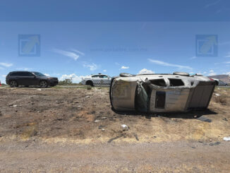 Volcadura en la carretera Chihuahua–Juárez deja cuatro lesionados