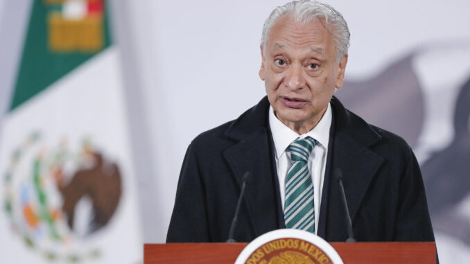 Acusan de violencia doméstica a Víctor Rodríguez, exdirector de Pemex